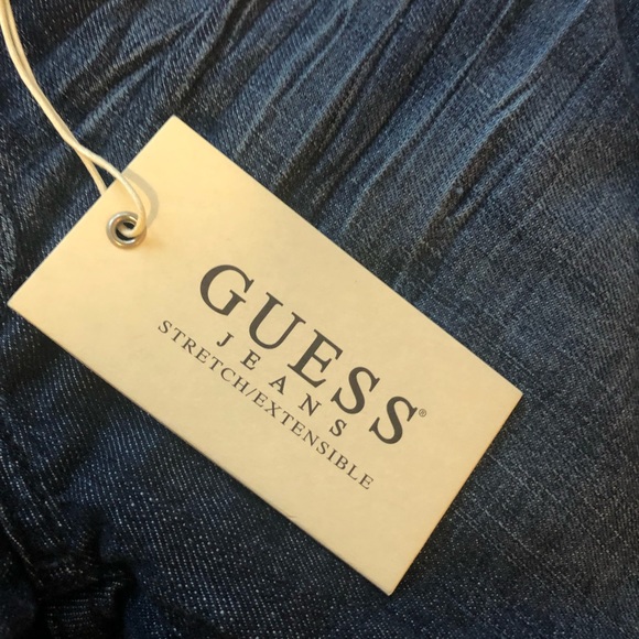 BNWT Guess womens premium flare style studded design jeans in SZ 24!! - Picture 4 of 13